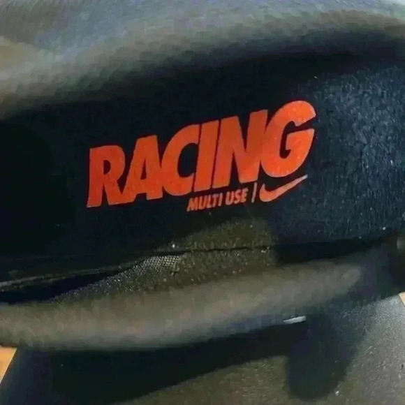 Brand New Mens Nike Zoom Rival M 9 Black Hyper Crimson 2020  Size 8.5 - Picture 2 of 4